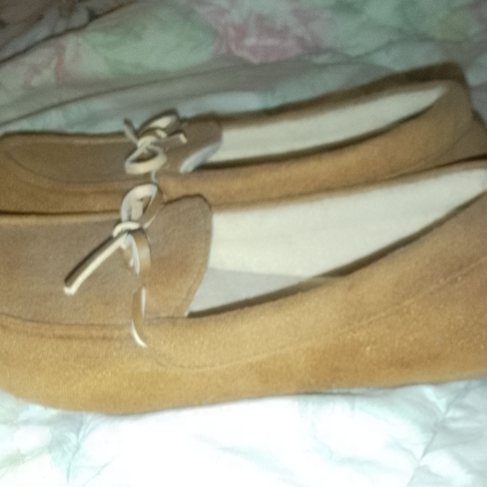 🌵 Women's Gorgeous Moccasin-like shoes/Suede Leather/size medium